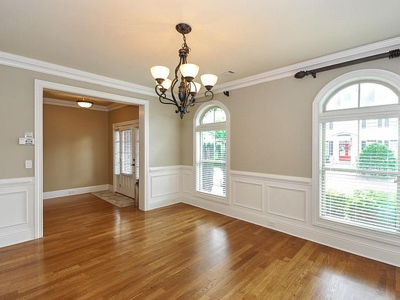 4th image of 4822 Abberley Ln