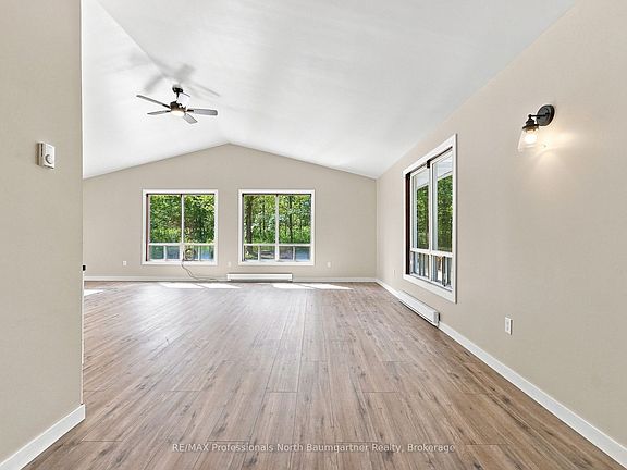 4th image of 3085 Hadlington Rd