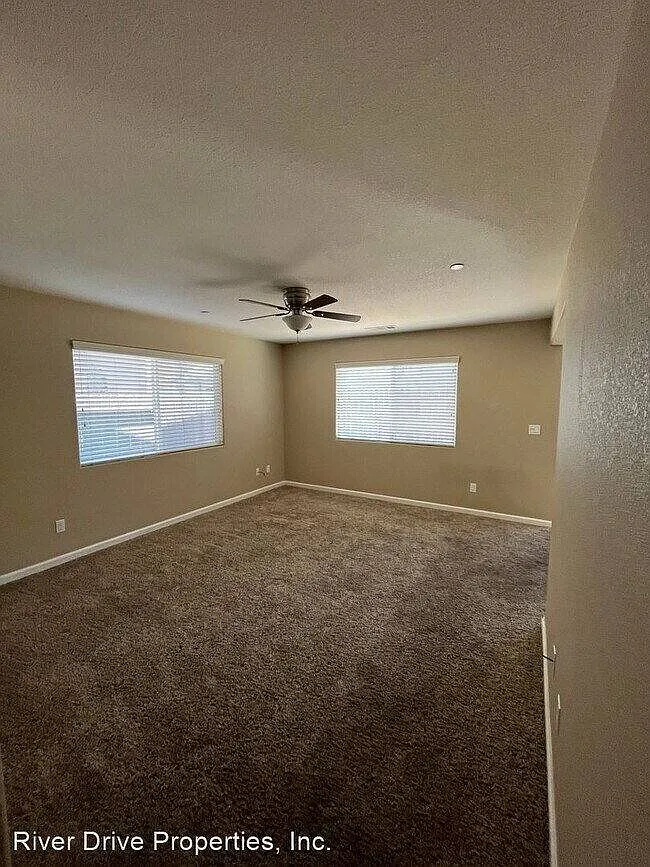 4368 Briggs Ln photo 1
