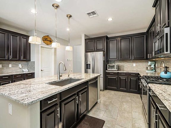 3rd image of 4117 E Amber Ln