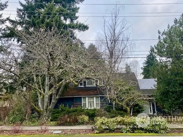 8048 NE 8th Street, Medina, WA 98039