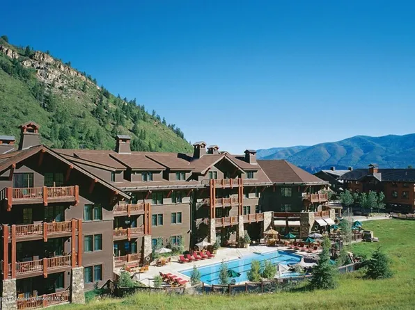 75 Prospector Rd #8208, Aspen, CO 81611