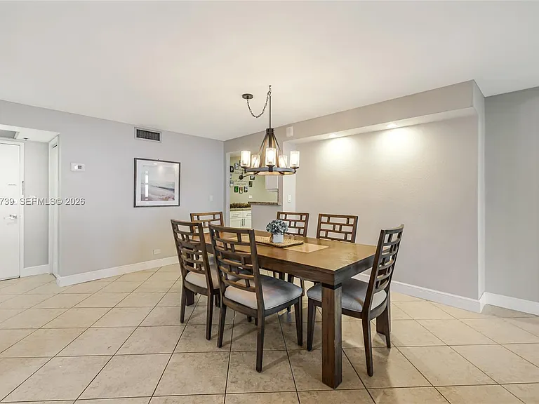 6039 Collins Ave #936 — Photo 11