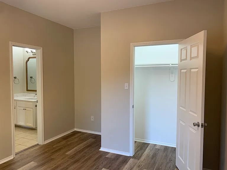 103 Lindas Creek Ln — Photo 13