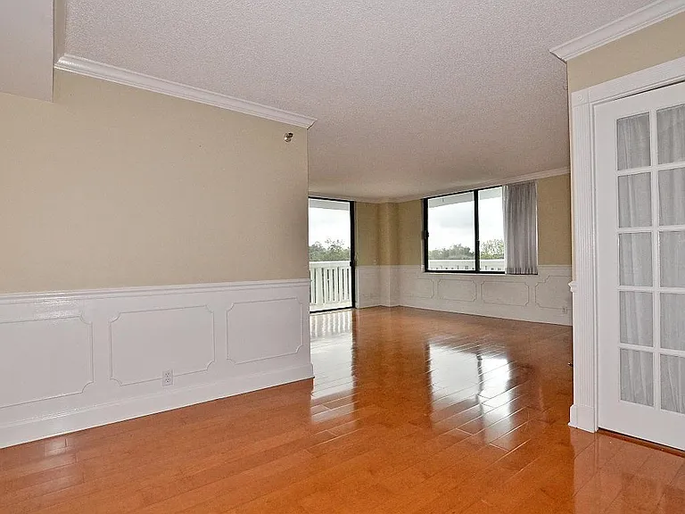 Dining room / living room combo
