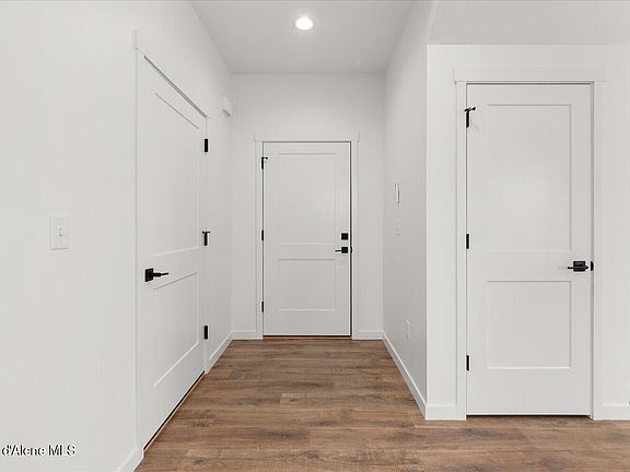 5th image of 1545 E Legion Rd