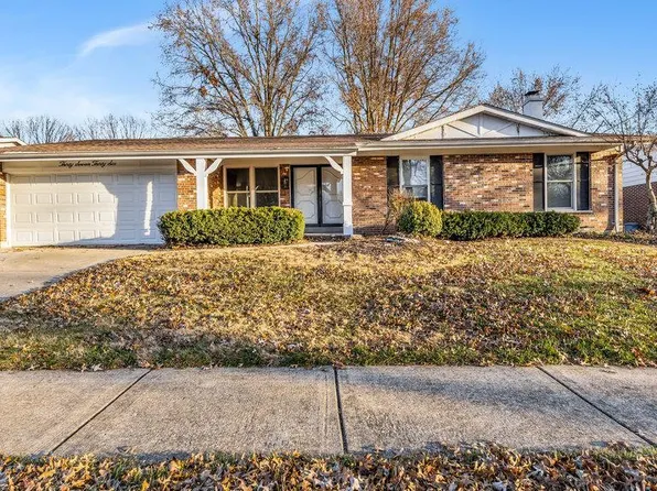 3736 Argonne Forest Dr, Florissant, MO 63034