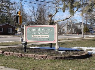 3328 Williamsburg Rd, Ann Arbor, MI 48108