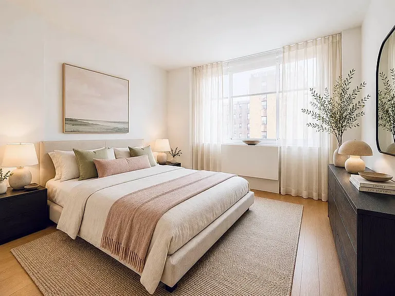 310 E 2nd St #3D — Photo 7