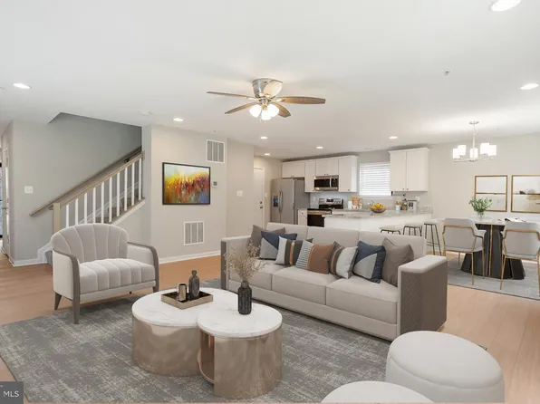 7721 Woodlawn Ave, Pasadena, MD 21122