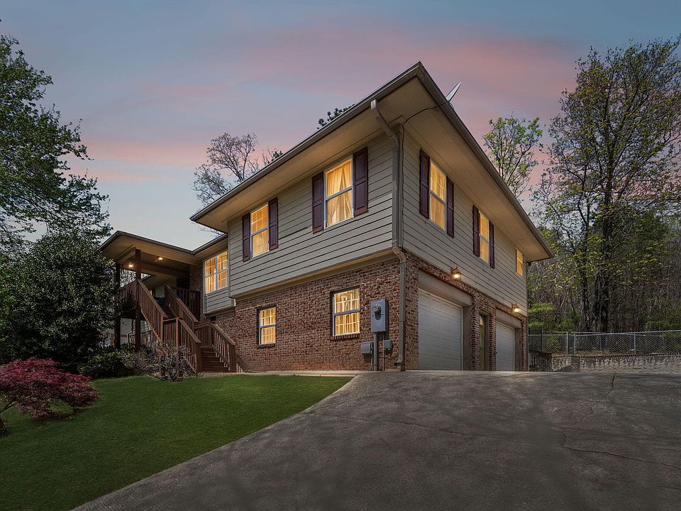 1st image of 90 Sutton Dr