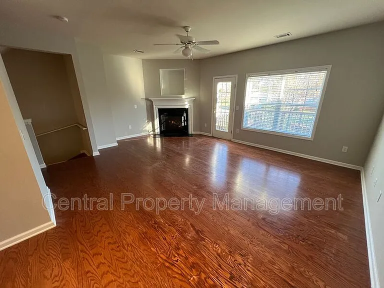 104 Chalet Pl — Photo 6