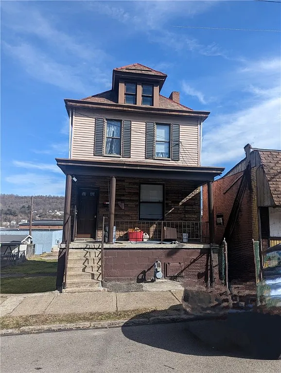 1062 McKean Ave photo 1