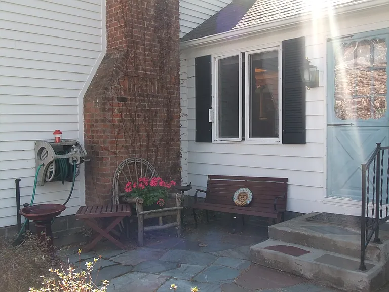 815 S East St — Photo 7