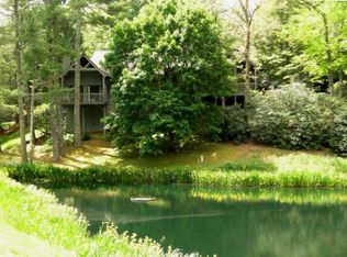36 Fairway Villas Dr, Sapphire, NC 28774