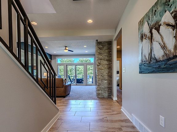 4th image of 1020 Brooks North Ln