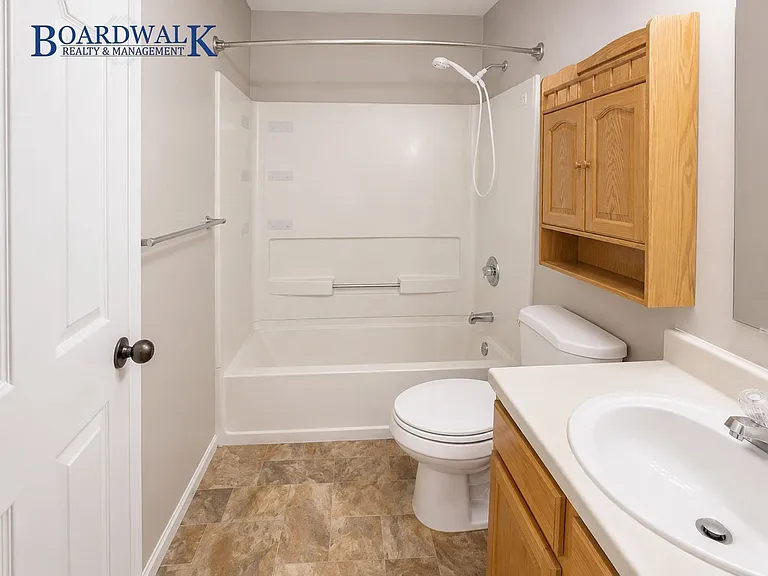 7638 S Redwood Rd #14 — Photo 15