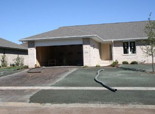 200 Rivers Edge Dr, Cherry Valley, IL 61016