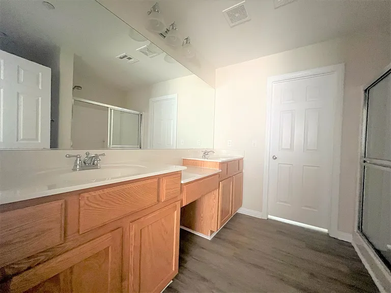 8932 Amy Olivia Ave — Photo 10