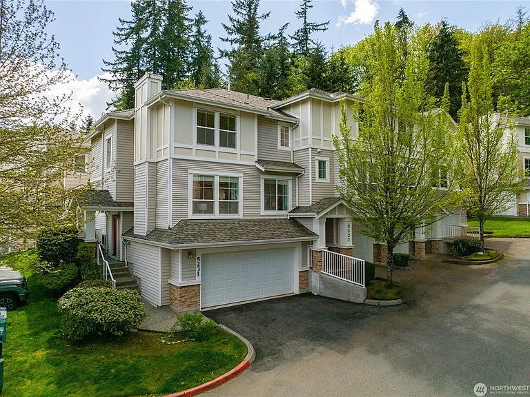 5231 164th Ave SE — Photo 1