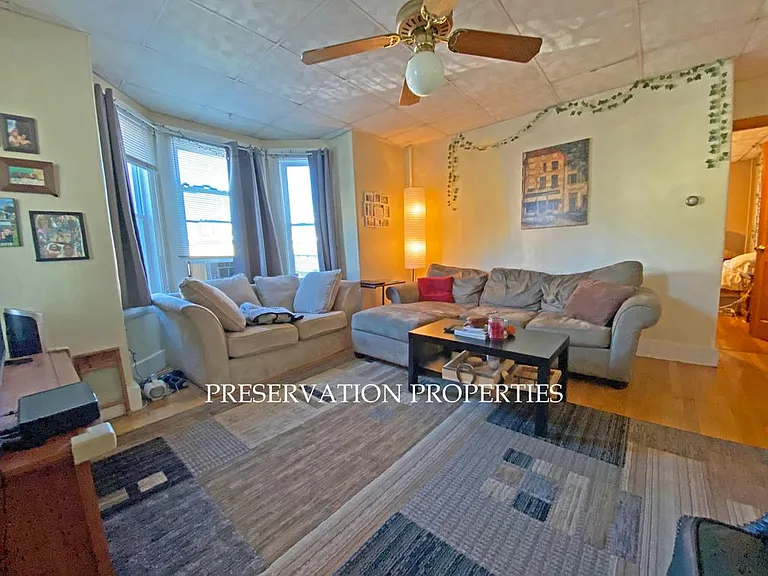 241 Newton St #1 — Photo 6