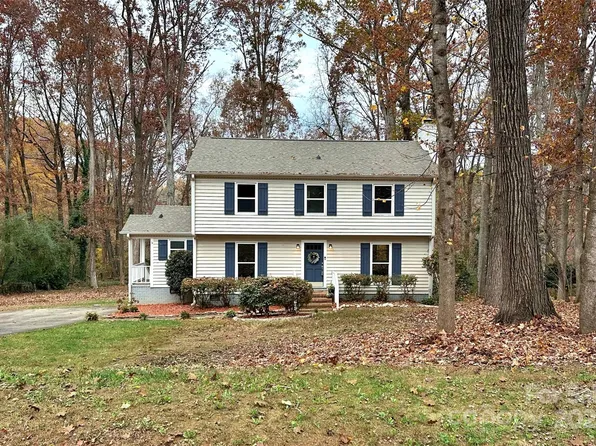 14027 Hackamore Dr, Matthews, NC 28105