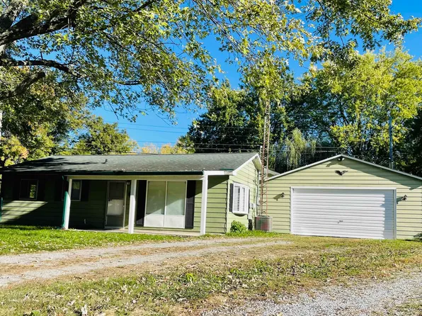 644 Fankboner Ct, Greenwood, IN 46143