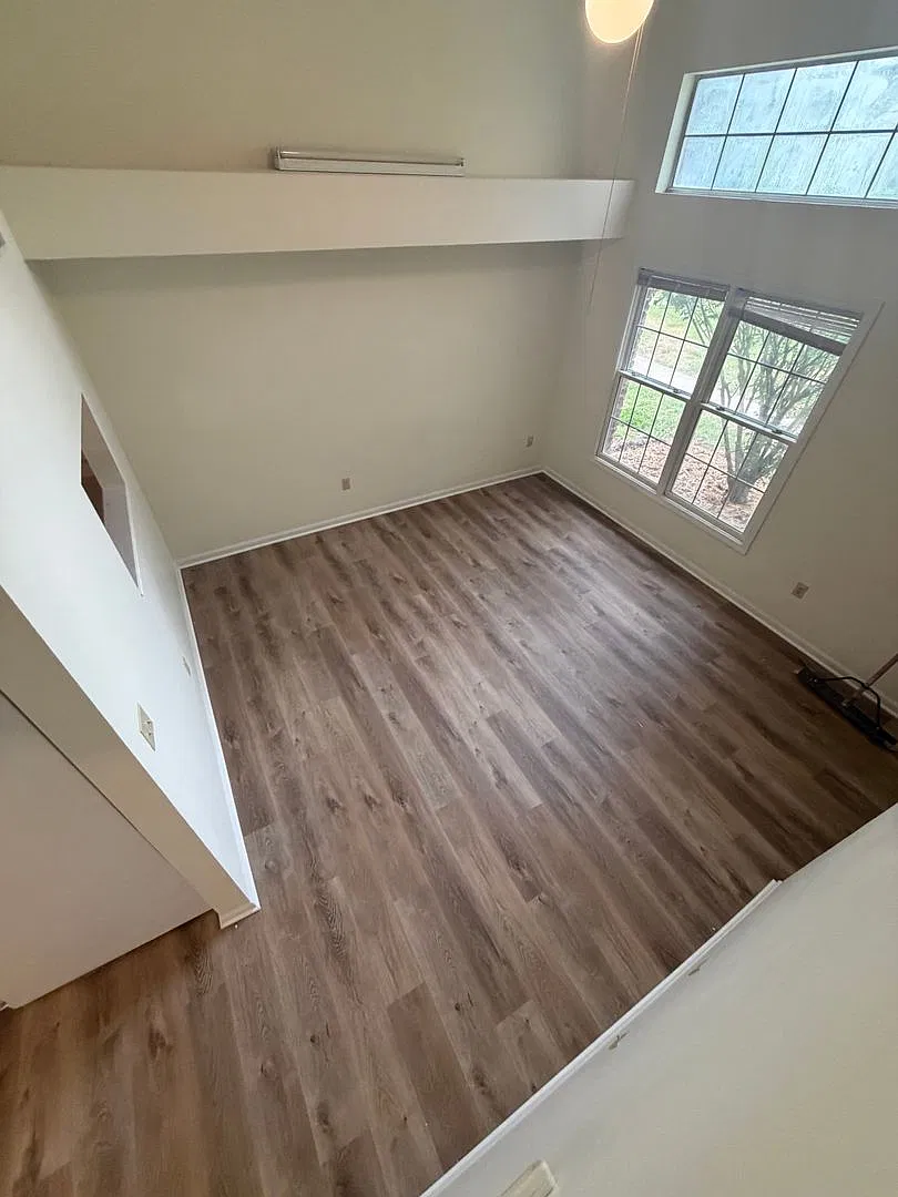 Timber Ridge - 2 bed 2 bath LUX — Photo 2