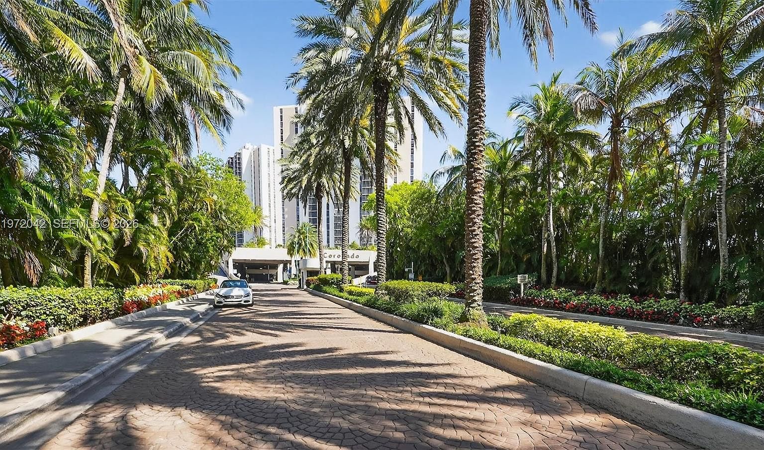 20335 W Country Club Dr APT 502