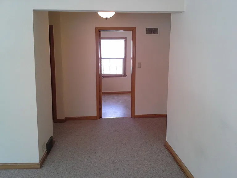 7608 Eagle St — Photo 6