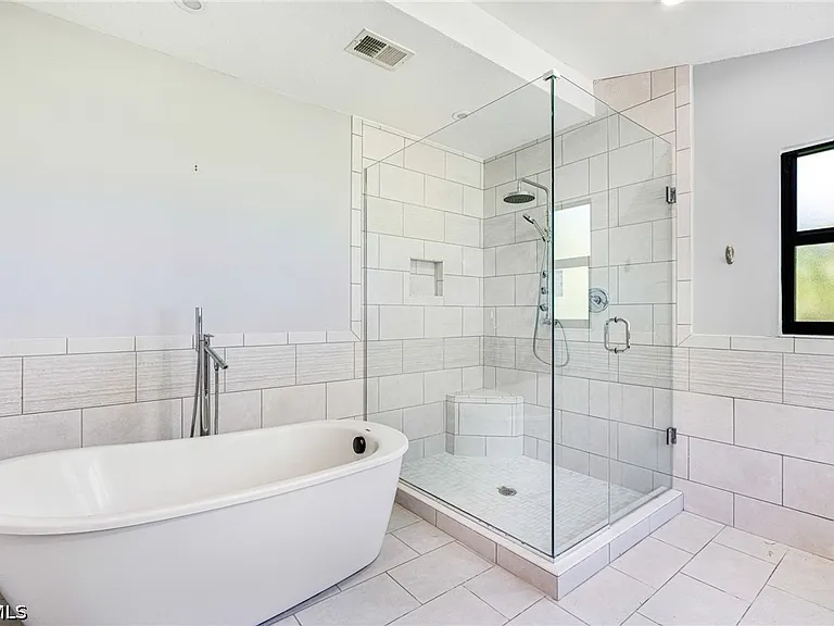 3933 E River Dr — Photo 11