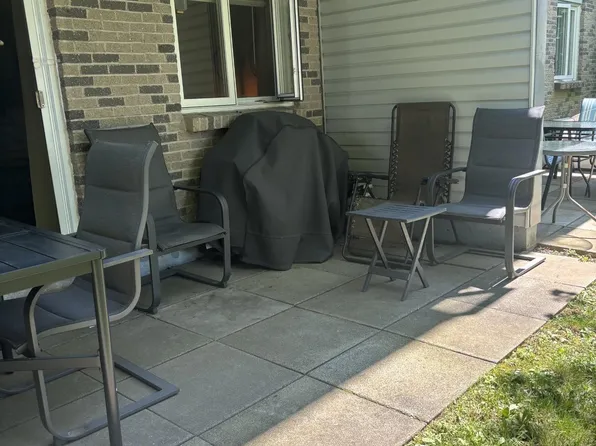 2 Lombardy Ln #207, Dartmouth, NS B2X 3E4