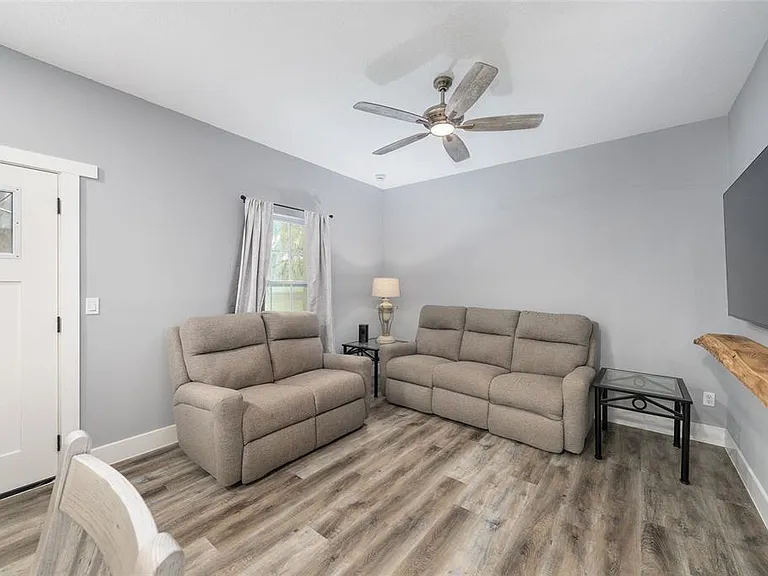 13869 S Highway 475 — Photo 31