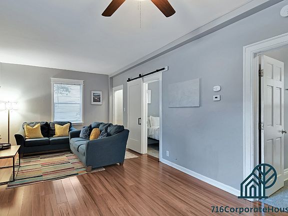 3rd image of 305 Bird Ave