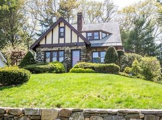 75 Brook St, Wellesley, MA 02482
