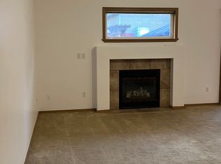 7102-7104 163rd St E, Puyallup, WA 98375