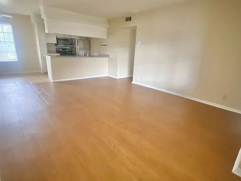 910 Duncan Ln #61 — Photo 4
