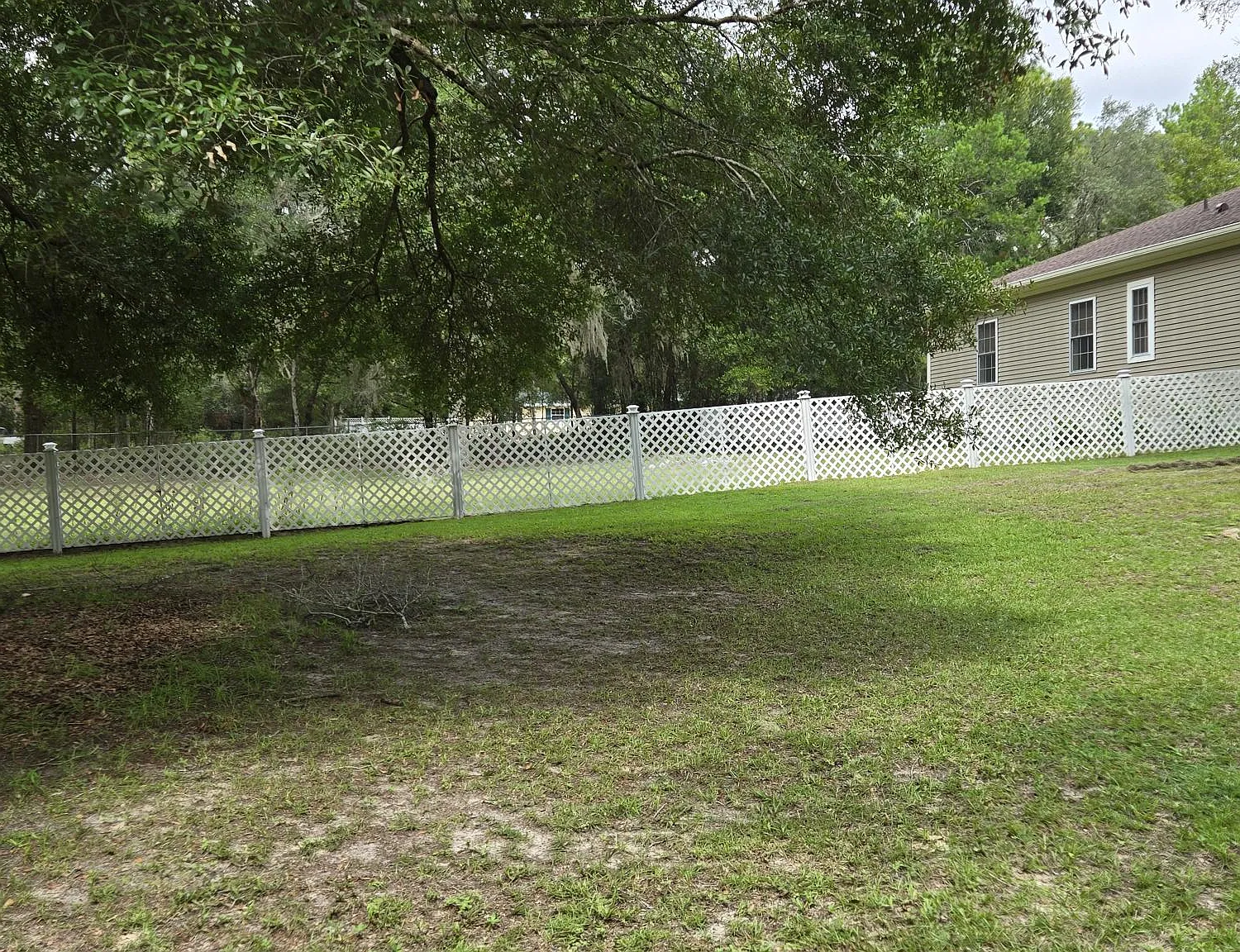 5 bed, 2560 sqft, $2,800 — Photo 3