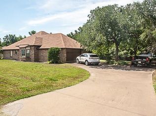 720 Queensway Rd, Willow Park, TX 76087