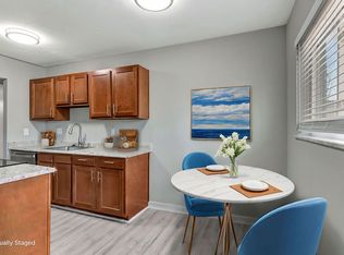 McGregor Apartments - Newly Remodeled 2-Bedroom Apartment!, Cincinnati, OH 45219