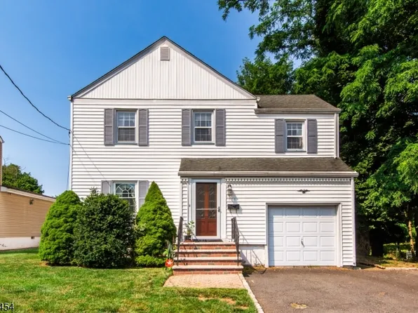 906 Maurice Ave, Rahway City, NJ 07065