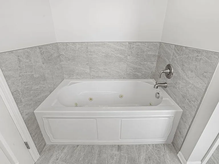 6447 Walnut Fork Dr — Photo 41