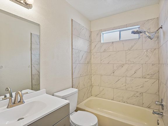 3rd image of 20247 Apache Gardens Ln