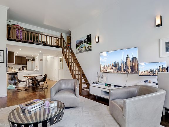 3rd image of 250 Mercer St APT D403
