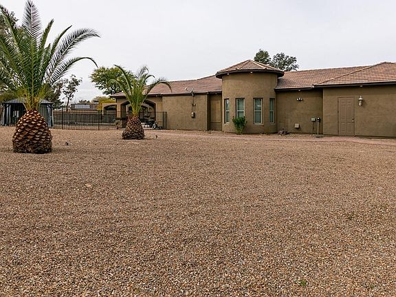 3rd image of 3159 Casanova Cir