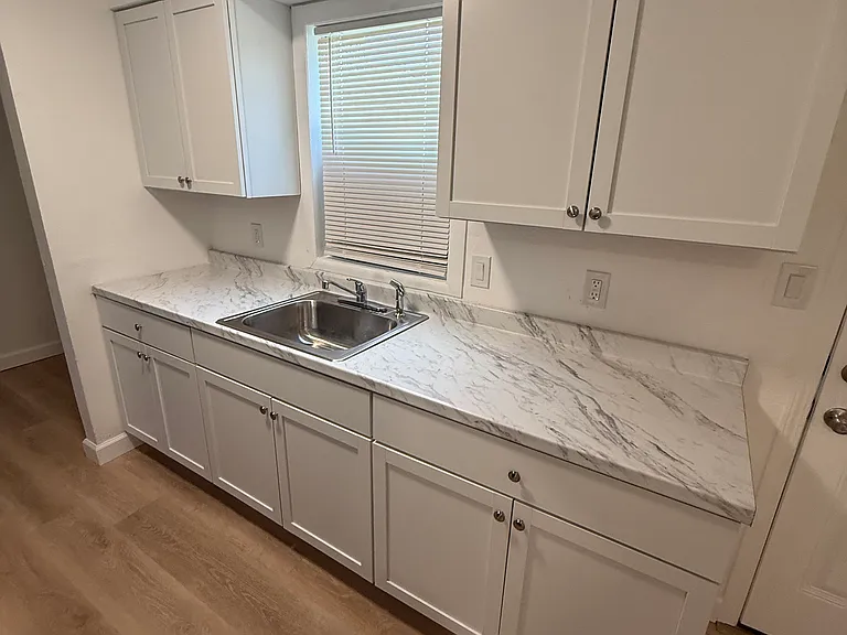 1507 E Arnold St — Photo 8