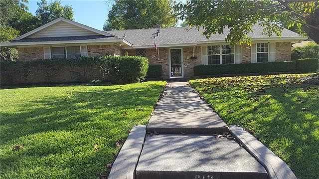 1st image of 913 Sharpshire Dr