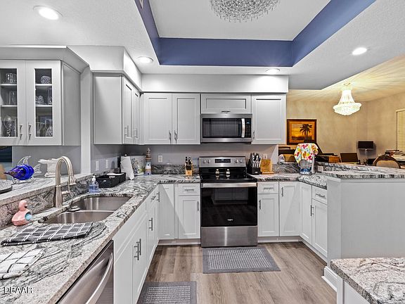 3rd image of 4650 Links Village Dr Unit B101