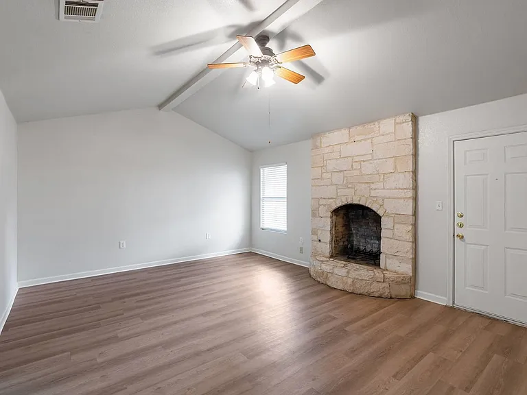 8408 Staunton Dr — Photo 5