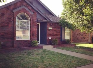 2117 S Robinson Ave, Moore, OK 73170